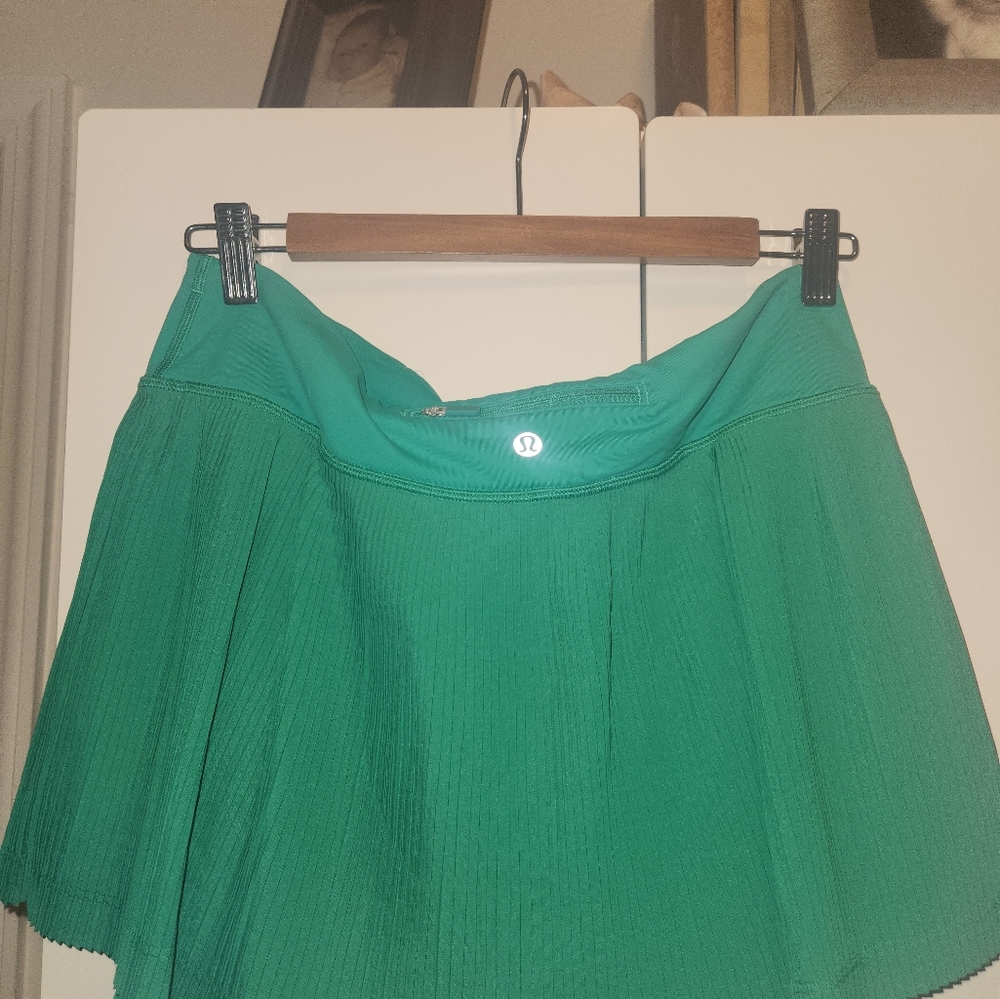 Lululemon  skort.  Tennis skirt